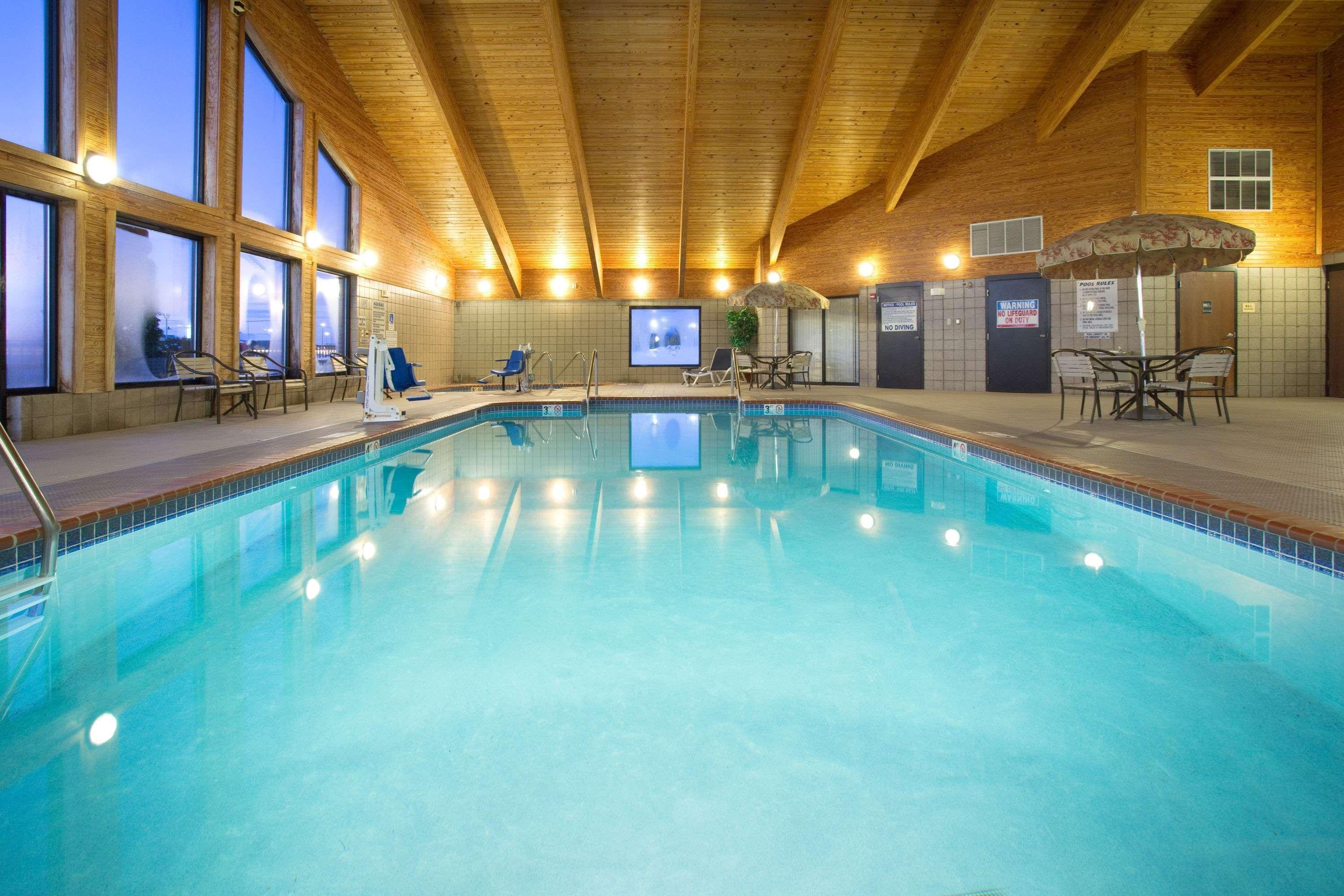 Americinn By Wyndham New London Buitenkant foto